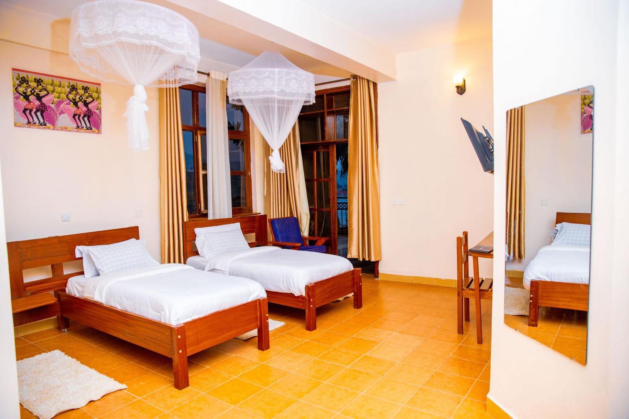 Kivu Hilltop View Resort ギセニ エクステリア 写真