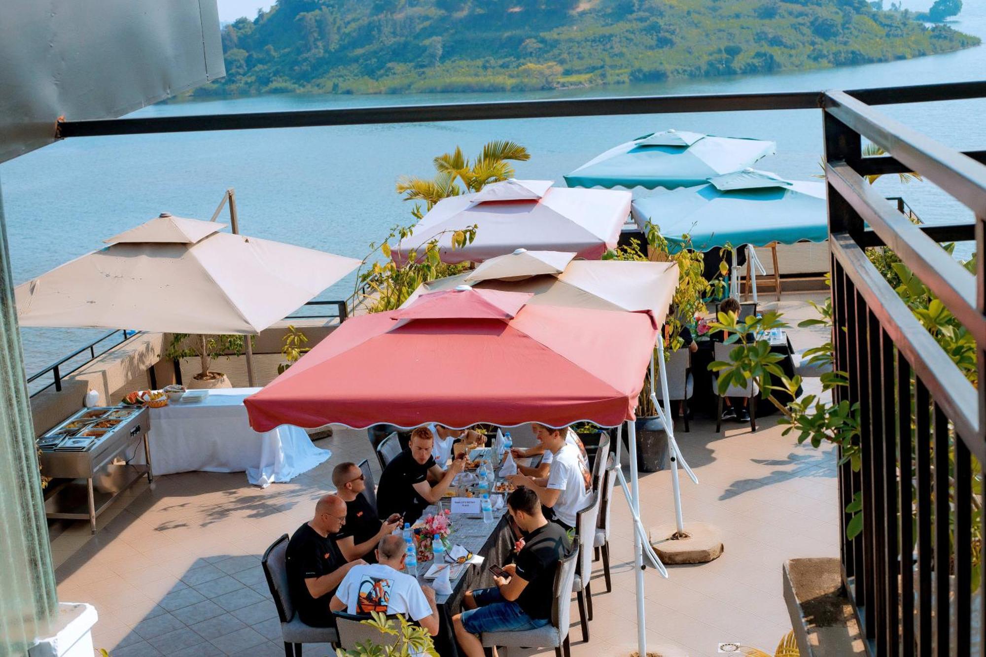 Kivu Hilltop View Resort ギセニ エクステリア 写真