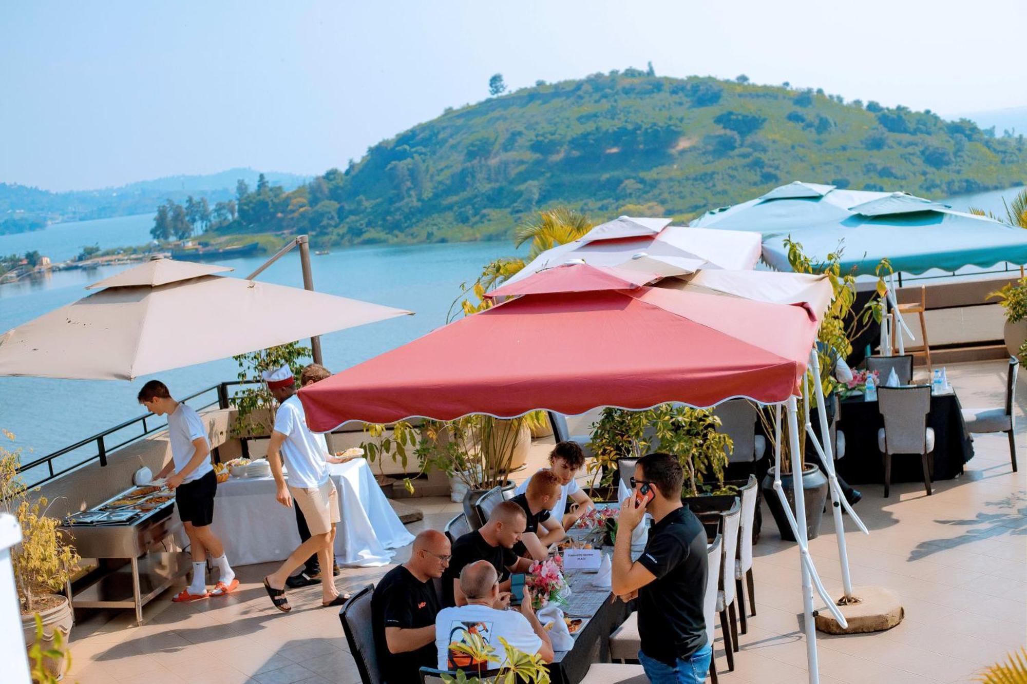 Kivu Hilltop View Resort ギセニ エクステリア 写真